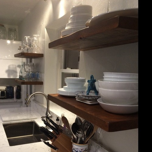Floating shelf solid - floating,